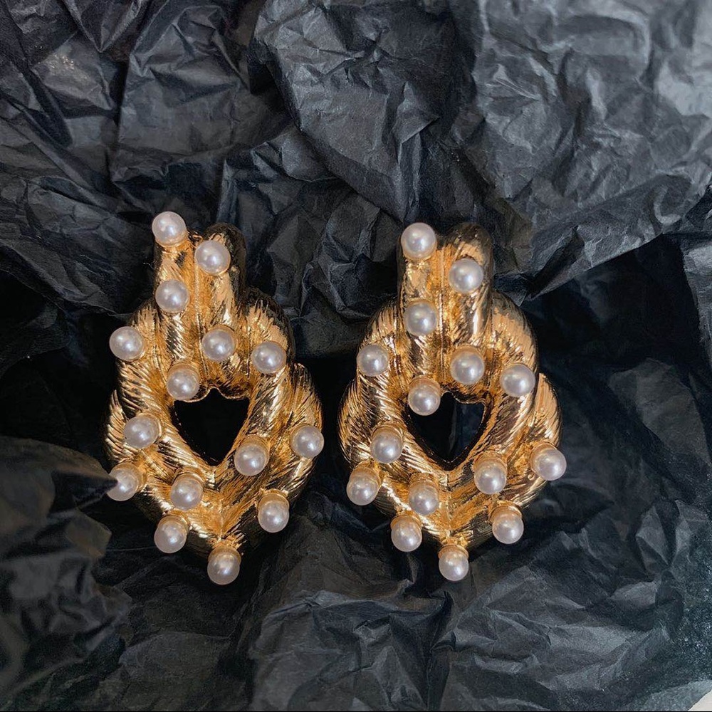 Baroque vintage style earrings